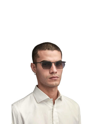 Movitra Marcello Gun1